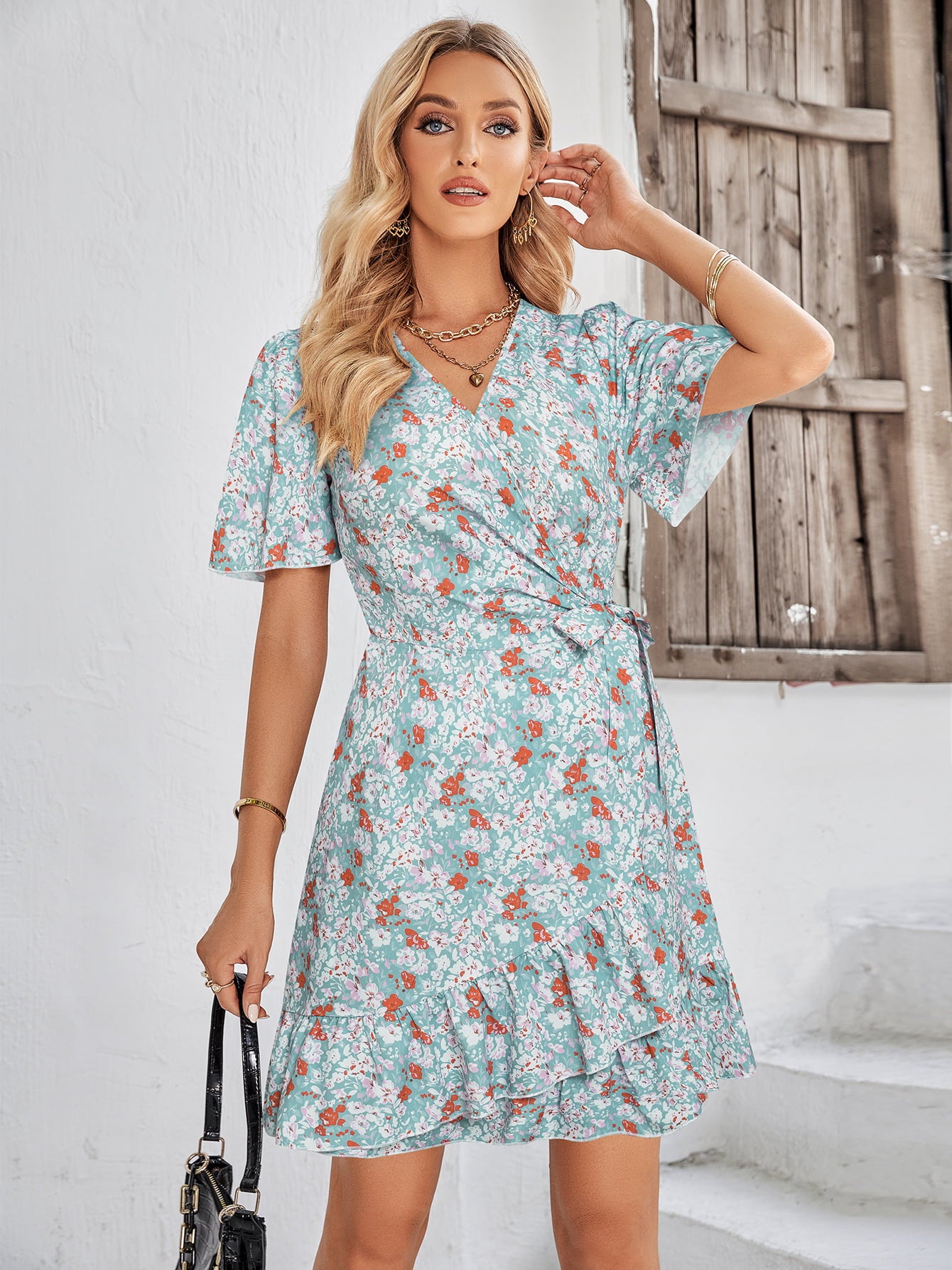 Short Sleeve Hem Dress: A dress with short sleeves and a stylish hemline, perfect for a fashionable and comfortable ensemble.