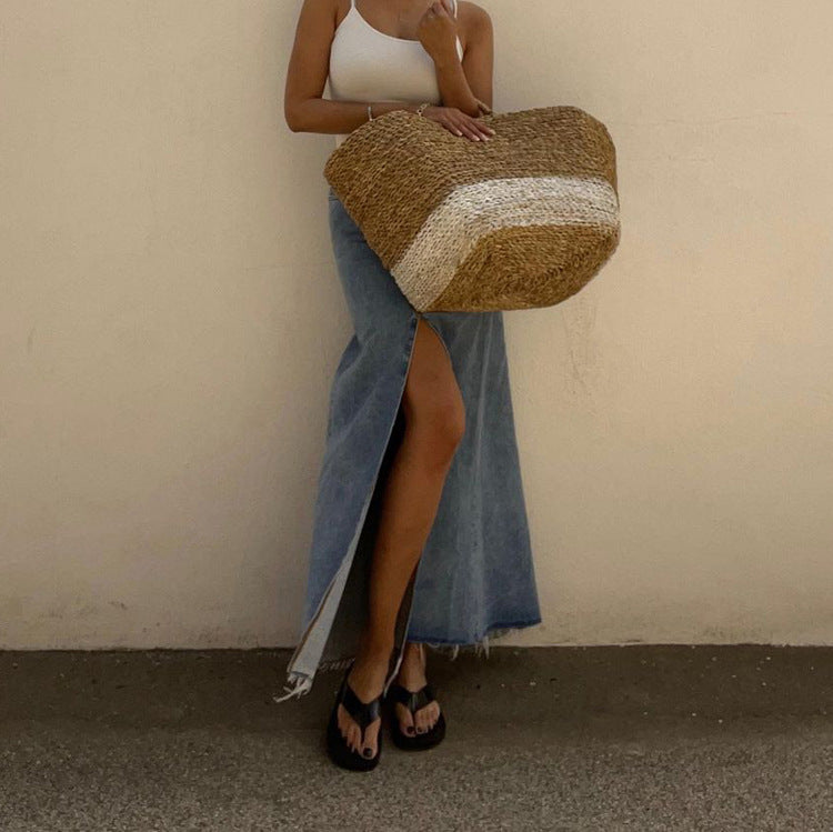 Upgrade your style with our classic denim skirt, a versatile and stylish addition to your wardrobe.