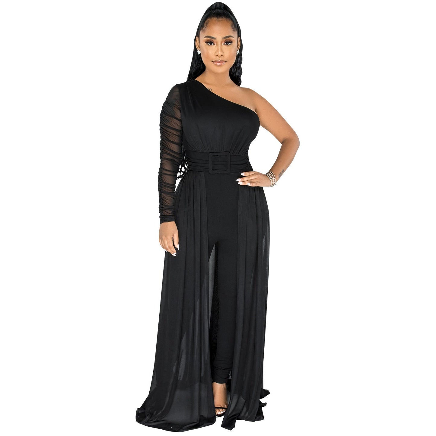 Explore the allure of women's jumpsuits with our Bailey Jumpsuit collection. Elevate your wardrobe with this stylish and versatile jumpsuit.