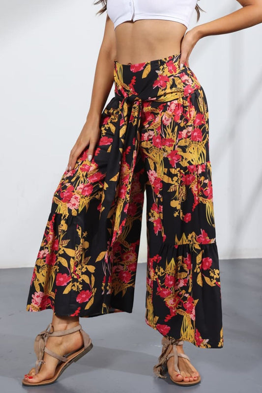 Printed pants, fashionable trousers adorned with various eye-catching patterns, ideal for adding a touch of personality and style to your ensemble.