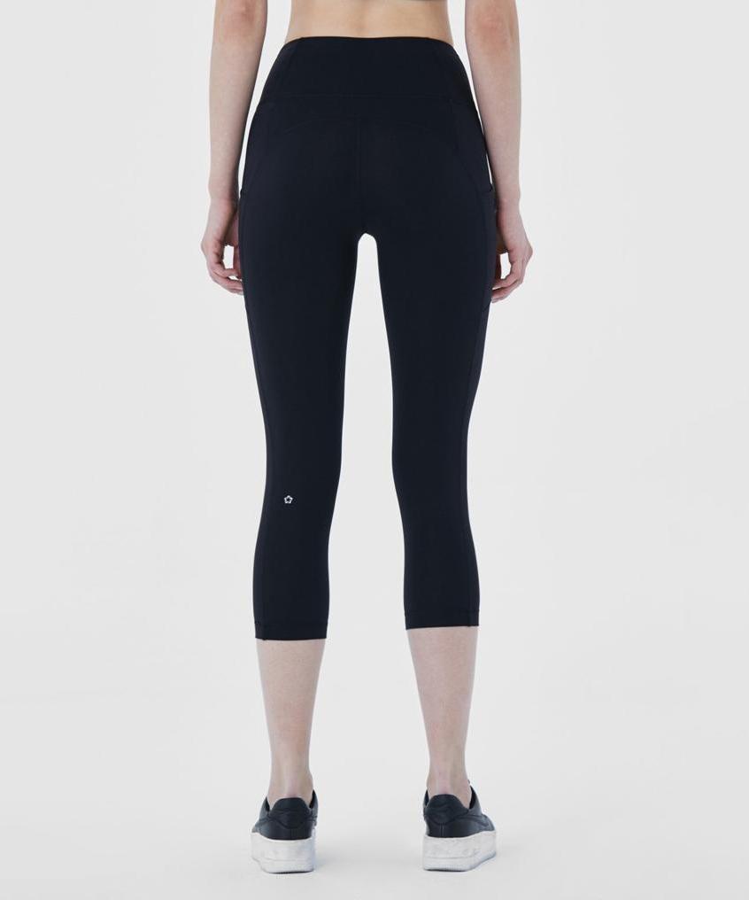 Experience unmatched comfort and style with our Lucy Ultra Soft Leggings. Elevate your active wear wardrobe with our collection of ultra-soft leggings designed for ultimate coziness.