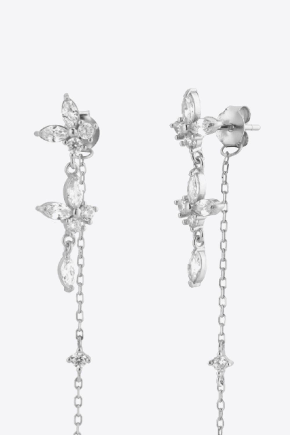 Adorn yourself with our flower earrings, a symbol of blooming beauty and elegance.