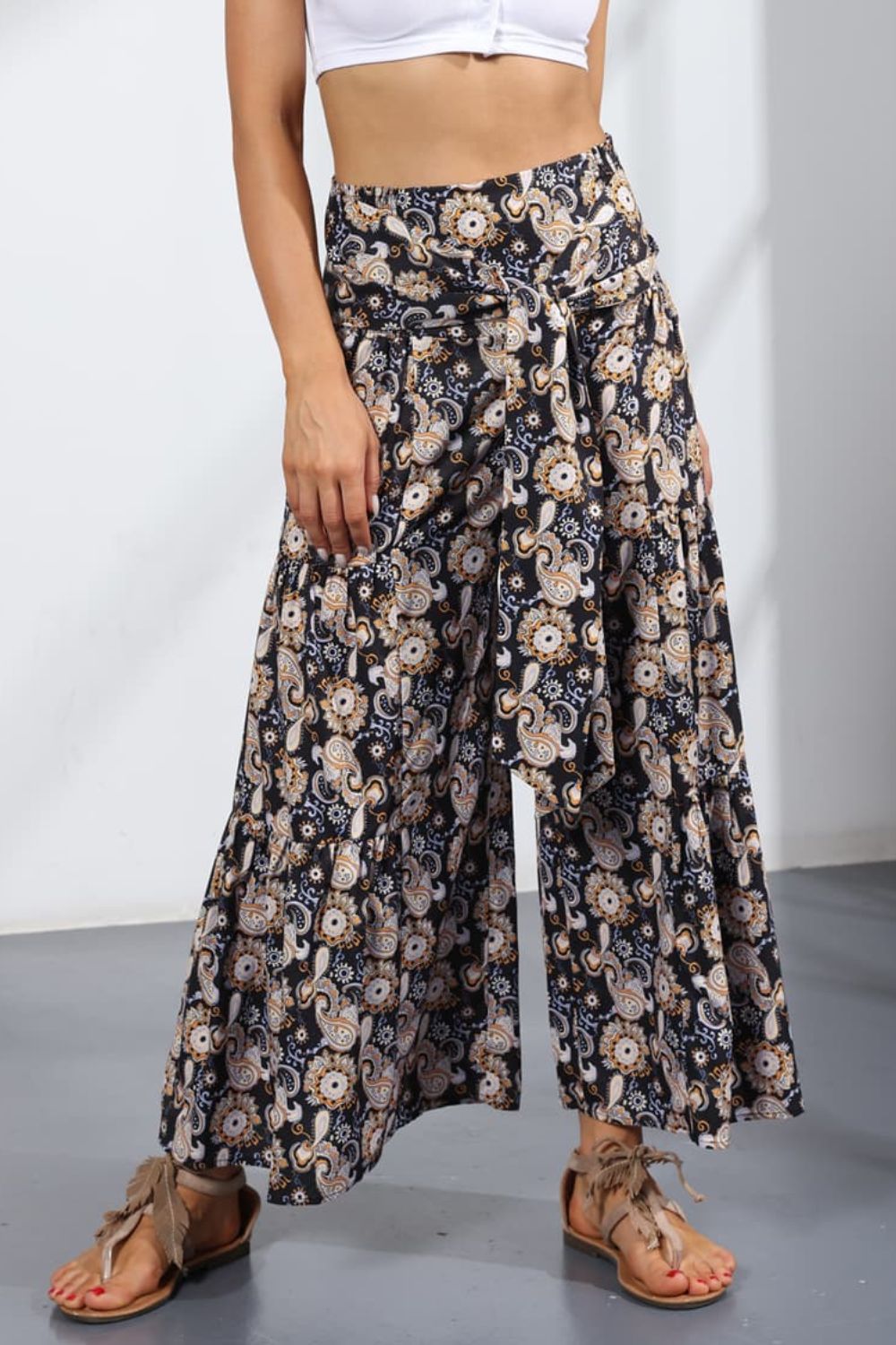 Printed pants, fashionable trousers adorned with various eye-catching patterns, ideal for adding a touch of personality and style to your ensemble.