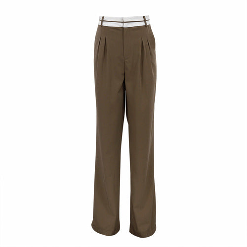 Elevate your style with our Gia pants, a trendy and versatile addition to your wardrobe.