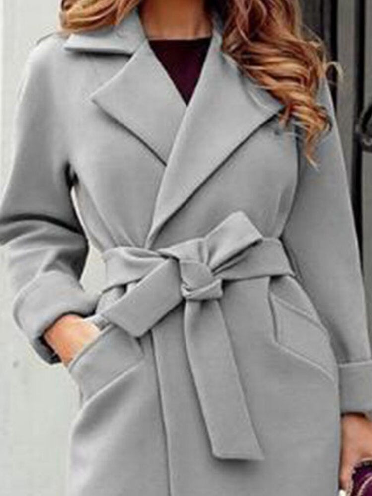 Stay warm and stylish in our Jane Wool Coat. Crafted with quality and fashion in mind, this wool coat is a timeless addition to your winter wardrobe.Stay warm and stylish in our Jane Wool Coat. Crafted with quality and fashion in mind, this wool coat is a timeless addition to your winter wardrobe.