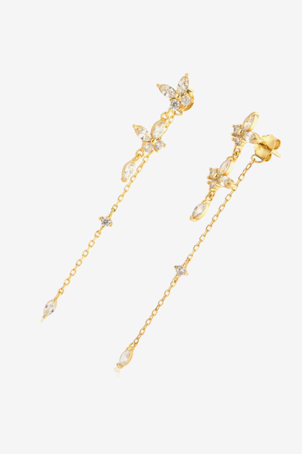 Adorn yourself with our flower earrings, a symbol of blooming beauty and elegance.